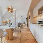 Elegant - 2br-4p - Vivienne *